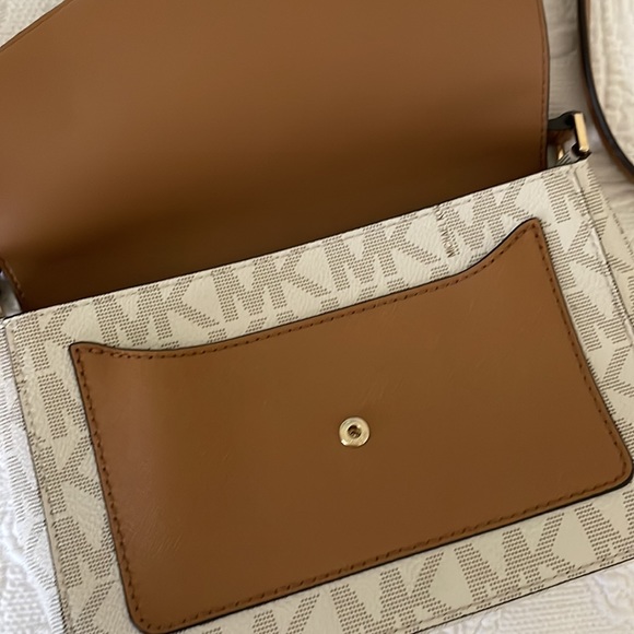 MICHAEL KORS Leather MK Monogram on canvas Crossbody Shoulder bag - Picture 6 of 10